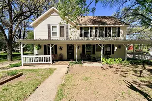 219 Moore St, Jackson, MN 56143 - Photo 4