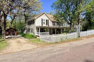 219 Moore St, Jackson, MN 56143 - Photo 6