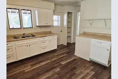812 2nd Avenue NE, Austin, MN 55912 - Photo 4