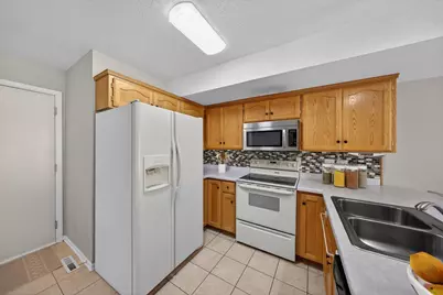5509 25th Avenue NW, Rochester, MN 55901 - Photo 4