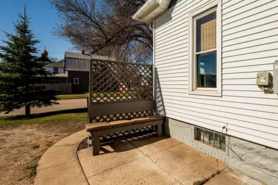 711 Oak Street, Lisbon, ND 58054 - Photo 4