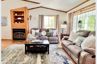 17229 Van Buren Street NE, Ham Lake, MN 55304 - Photo 10