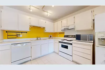 210 W Grant Street #204, Minneapolis, MN 55403 - Photo 12