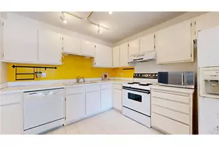 210 W Grant St, Minneapolis, MN 55403 - Photo 12