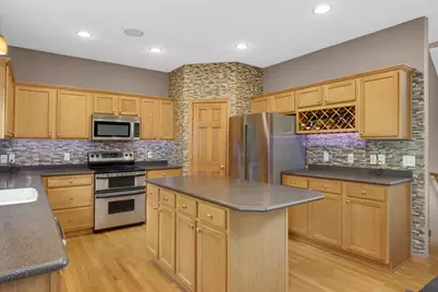 16098 Kennard Court, Lakeville, MN 55044 - Photo 6