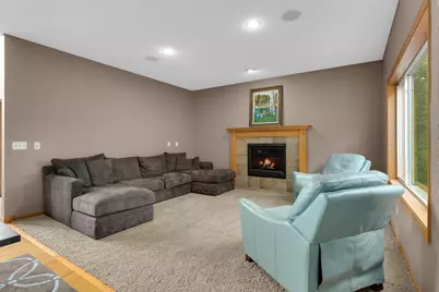 16098 Kennard Court, Lakeville, MN 55044 - Photo 12