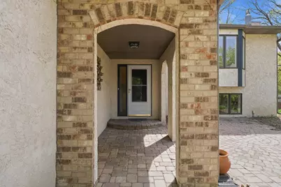 805 Lacota Lane, Burnsville, MN 55337 - Photo 2