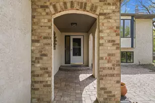 805 Lacota Ln, Burnsville, MN 55337 - Photo 2