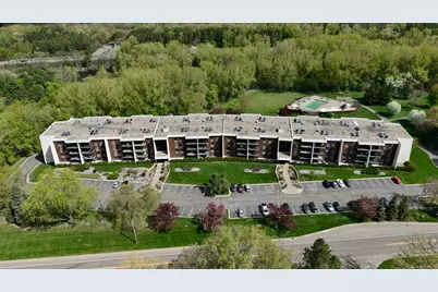2455 Londin Lane E #219, Maplewood, MN 55119 - Photo 2