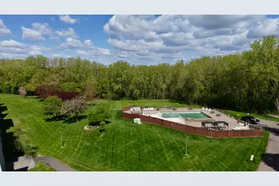 2455 Londin Lane E #219, Maplewood, MN 55119 - Photo 4