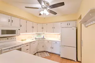 2455 Londin Ln E, Maplewood, MN 55119 - Photo 12