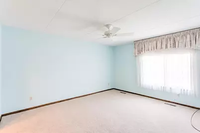2455 Londin Lane E #219, Maplewood, MN 55119 - Photo 14