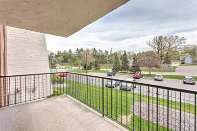 2455 Londin Lane E #219, Maplewood, MN 55119 - Photo 8