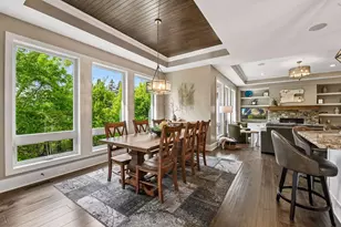 9264 Hawkcrest Ct, Chanhassen, MN 55317 - Photo 12