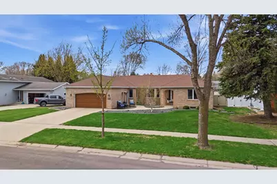3102 Par Street N, Fargo, ND 58102 - Photo 2