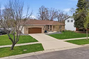3102 Par Street N, Fargo, ND 58102 - Photo 6