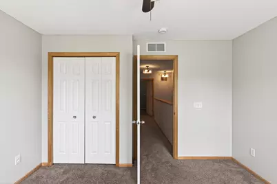 1240 County Road D E #10, Maplewood, MN 55109 - Photo 16