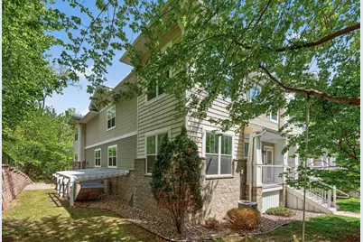 1240 County Road D E #10, Maplewood, MN 55109 - Photo 4