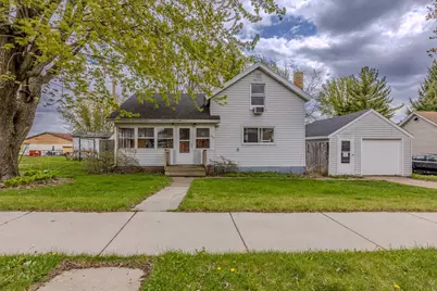 1050 Larcom Street, Hammond, WI 54015 - Photo 2