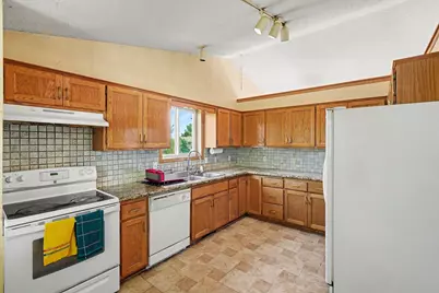 10241 Madison Street NE, Blaine, MN 55434 - Photo 6