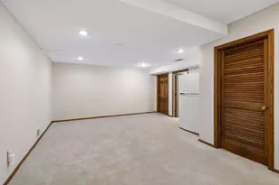 9572 Morris Cir, Bloomington, MN 55437 - Photo 48