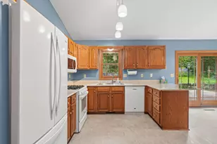 20524 Javelin Cir, Lakeville, MN 55044 - Photo 14