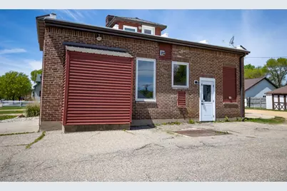 196 Main Street W, Elysian, MN 56028 - Photo 8