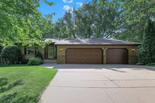 1935 Humboldt Ave, West Saint Paul, MN 55118 - Photo 2