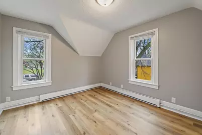 617 Wells Street, Saint Paul, MN 55130 - Photo 10
