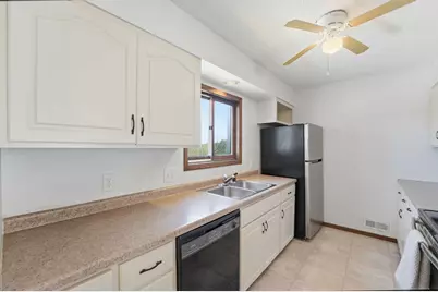2521 Stockinger Drive, Saint Cloud, MN 56303 - Photo 10
