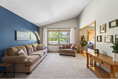 101 Mitchells Court, Mahtomedi, MN 55115 - Photo 8