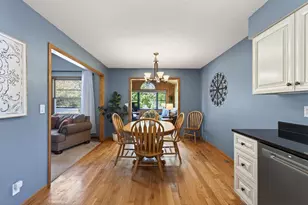 101 Mitchells Ct, Mahtomedi, MN 55115 - Photo 12