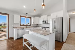 2802 213th St W, Farmington, MN 55024 - Photo 2