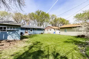 2101 7th St N, Fargo, ND 58102 - Photo 40