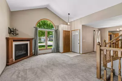 9407 Jasmine Avenue S, Cottage Grove, MN 55016 - Photo 8