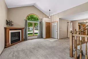 9407 Jasmine Ave S, Cottage Grove, MN 55016 - Photo 8