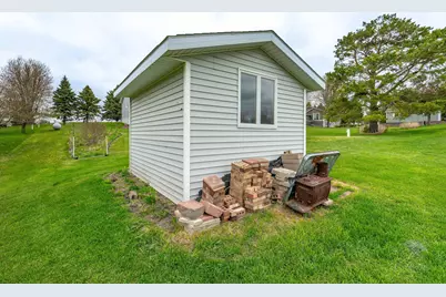 16990 River Oaks Boulevard, Fergus Falls, MN 56537 - Photo 24