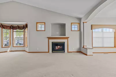551 Holly Lane N, Oakdale, MN 55128 - Photo 16