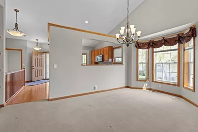 551 Holly Lane N, Oakdale, MN 55128 - Photo 14