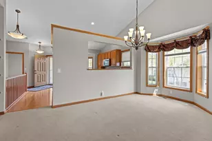 551 Holly Ln N, Oakdale, MN 55128 - Photo 14