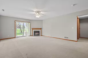 551 Holly Ln N, Oakdale, MN 55128 - Photo 34