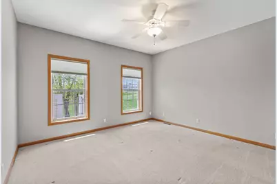 551 Holly Lane N, Oakdale, MN 55128 - Photo 26