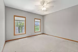 551 Holly Ln N, Oakdale, MN 55128 - Photo 26