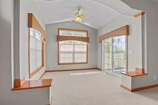 551 Holly Ln N, Oakdale, MN 55128 - Photo 18