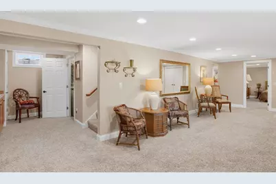 9149 Upton Avenue S, Bloomington, MN 55431 - Photo 22