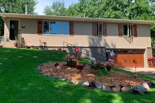 7335 Clayton Ave, Inver Grove Heights, MN 55076 - Photo 1