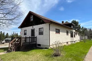 1102 McKinley Ave, Eveleth, MN 55734 - Photo 1