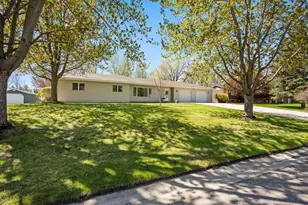 2505 Conifer Ave, Alexandria, MN 56308 - Photo 1