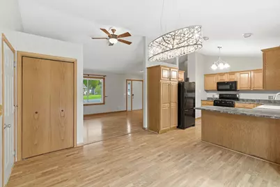 1667 Knights Drive, North Mankato, MN 56003 - Photo 4