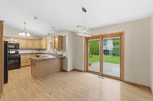 1667 Knights Dr, North Mankato, MN 56003 - Photo 6